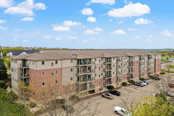 $245,000 | 102 Prairie Heights Drive, Unit 309, Verona, WI 53593