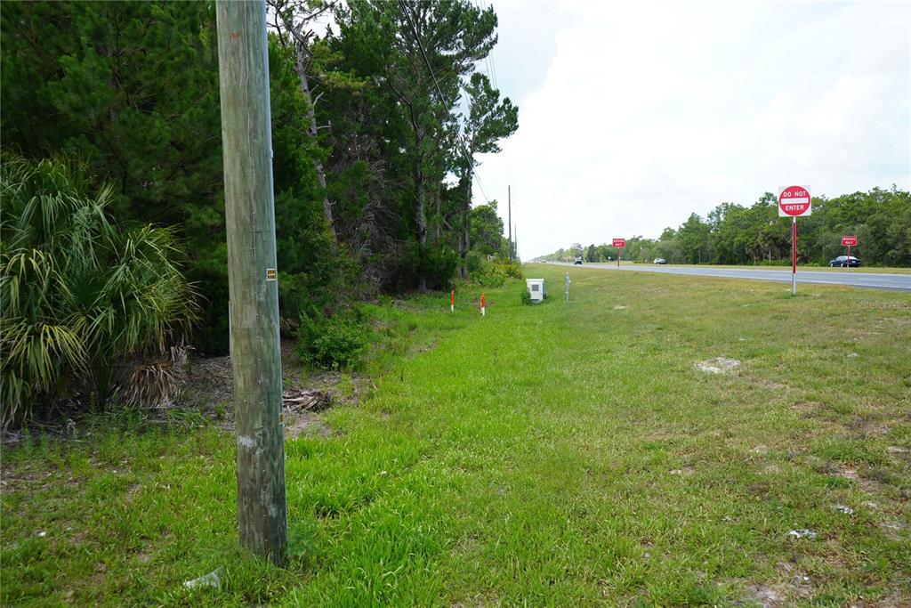 18284 Commercial Way Weeki Wachee, FL 34614 - Photo 5 of 7