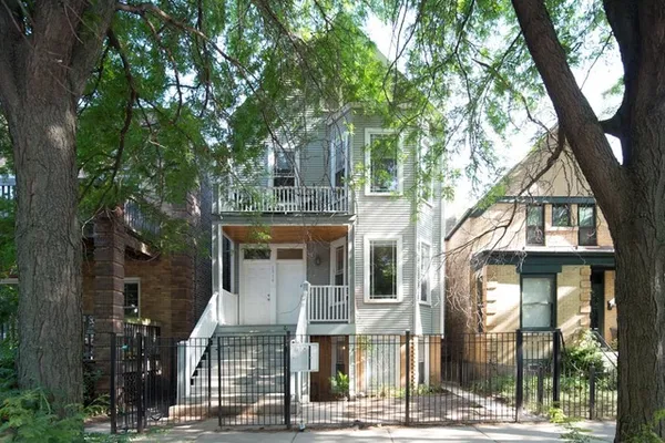 $3,600 | 1314 West Roscoe Street, Unit 1, Chicago, IL 60657