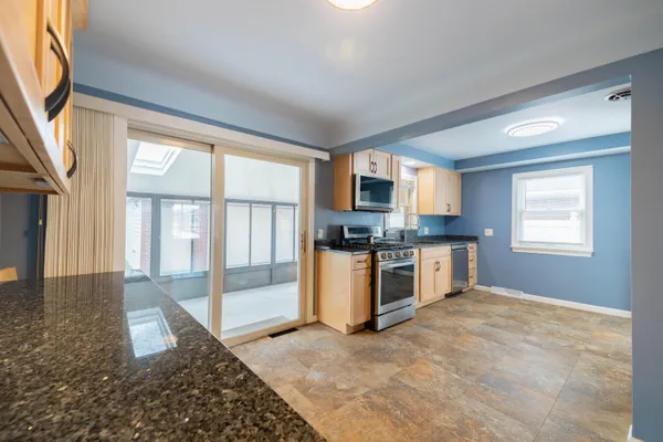 $265,000 | 3305 Bridge Street, Trenton, MI 48183
