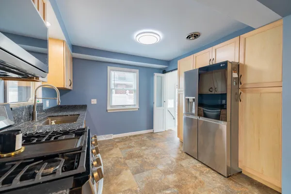 $265,000 | 3305 Bridge Street, Trenton, MI 48183