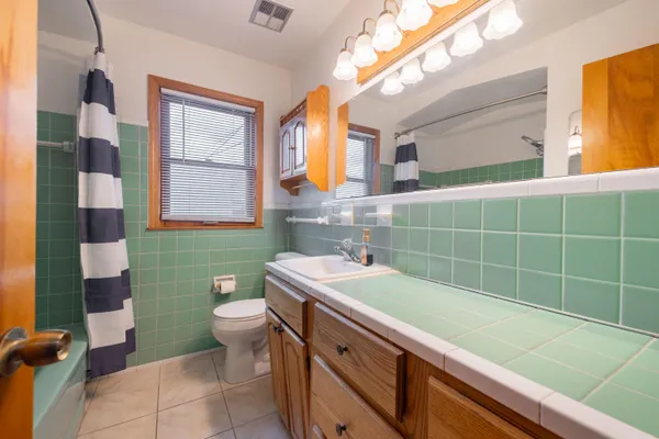 $265,000 | 3305 Bridge Street, Trenton, MI 48183