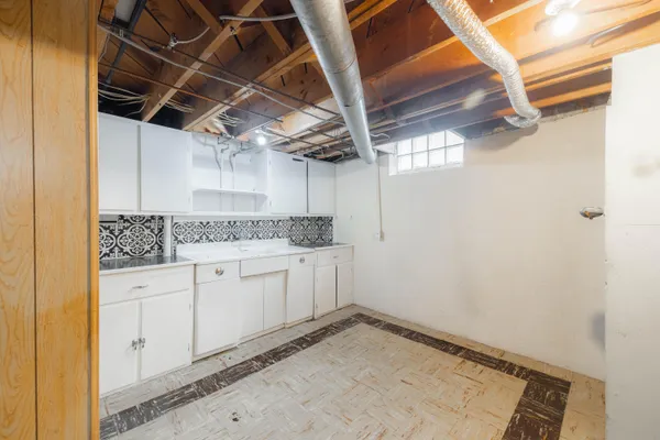 $265,000 | 3305 Bridge Street, Trenton, MI 48183