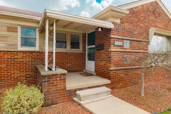 $265,000 | 3305 Bridge Street, Trenton, MI 48183