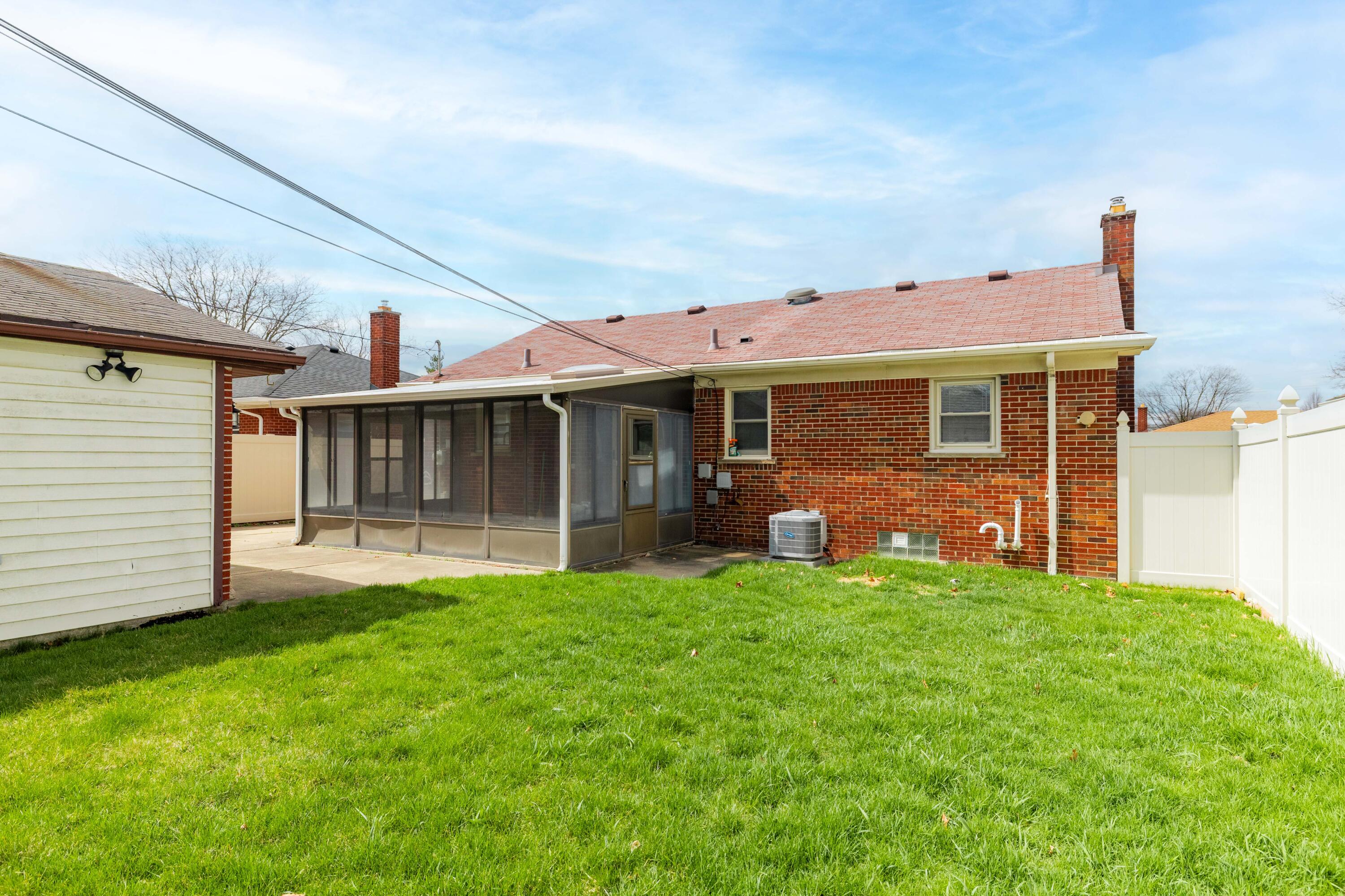 3305 Bridge Street Trenton, MI 48183 - Photo 35 of 39 12215 Crossman Rd, Carleton (35 of 36)