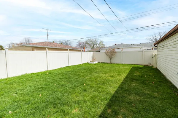 $265,000 | 3305 Bridge Street, Trenton, MI 48183