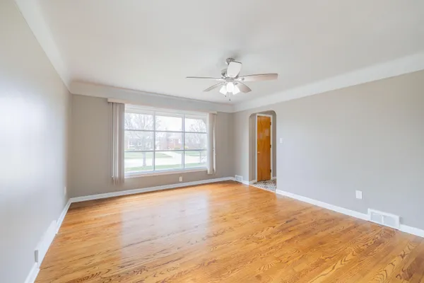 $265,000 | 3305 Bridge Street, Trenton, MI 48183