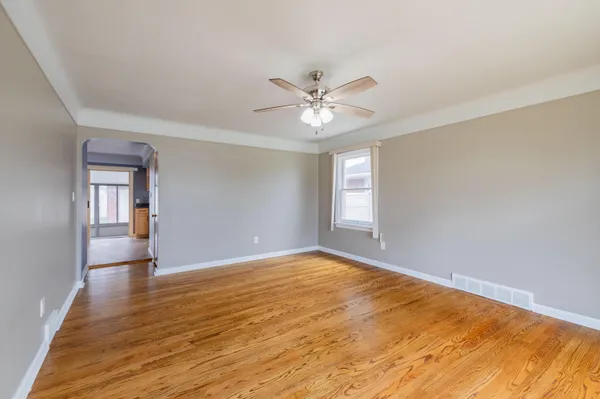 $265,000 | 3305 Bridge Street, Trenton, MI 48183