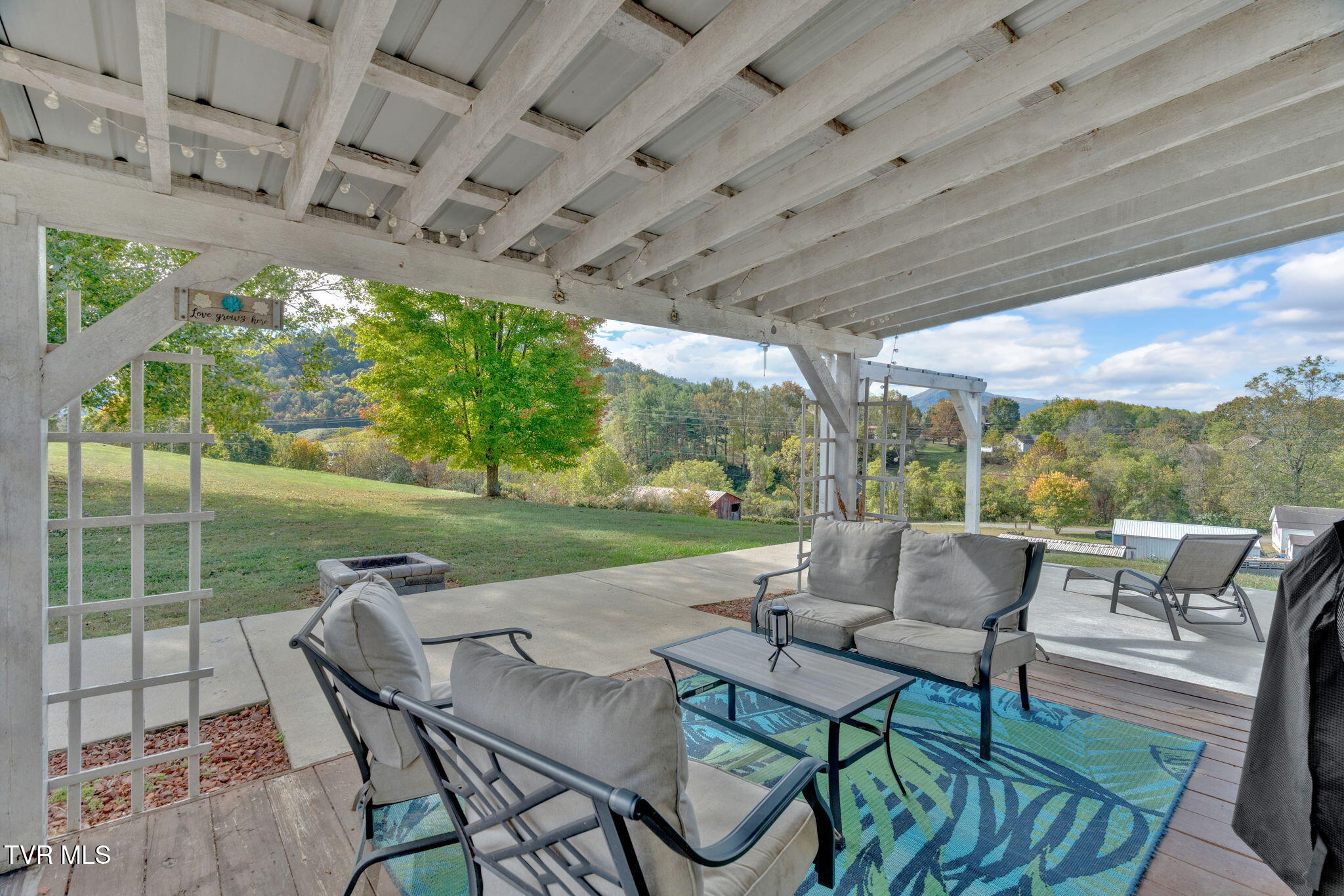 231 Pine Street Butler, TN 37640 - Photo 28 of 37 14-web-or-mls-DSC09399