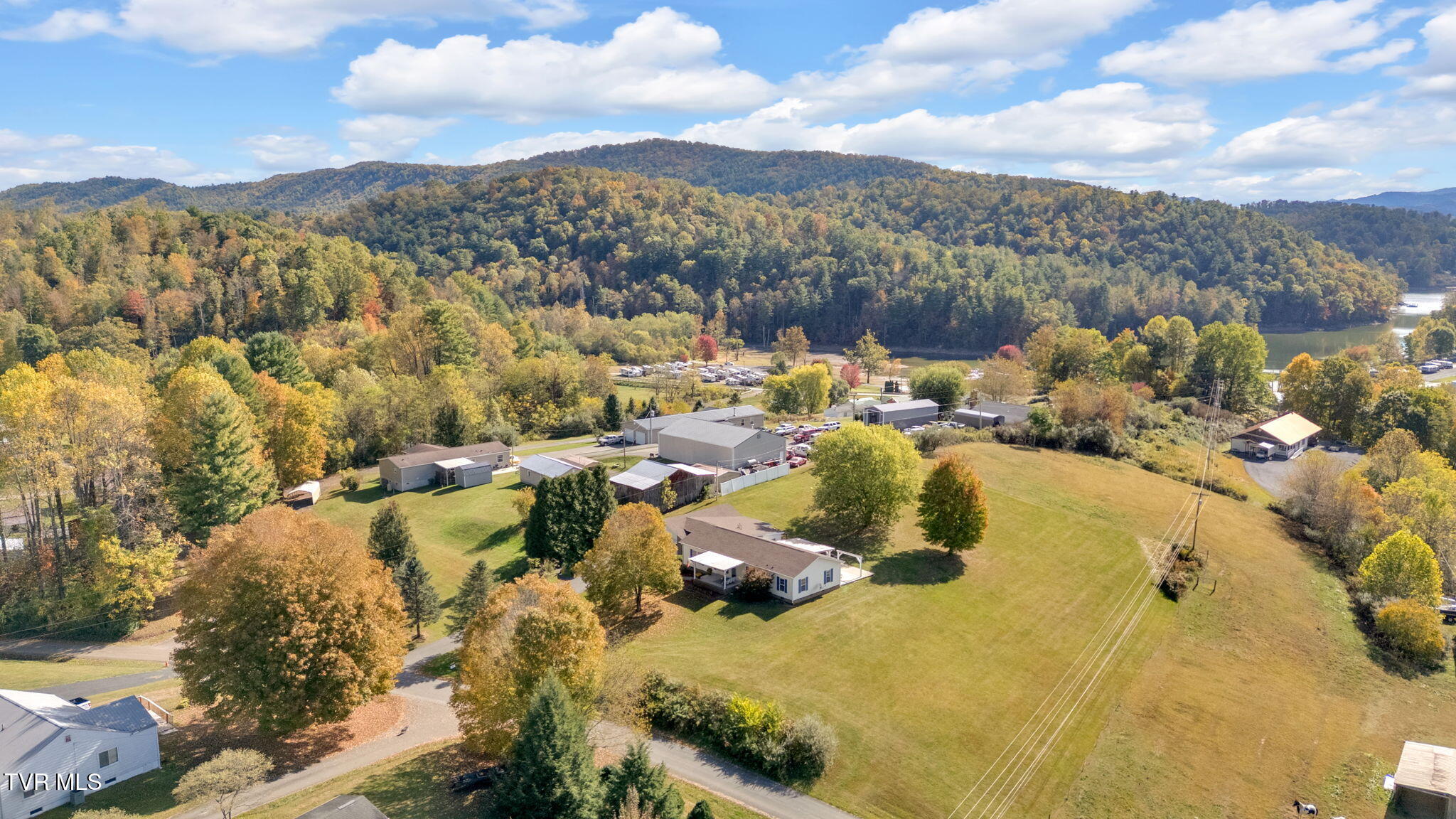 231 Pine Street Butler, TN 37640 - Photo 35 of 37 20-web-or-mls-DJI_20251013112723_0011_D