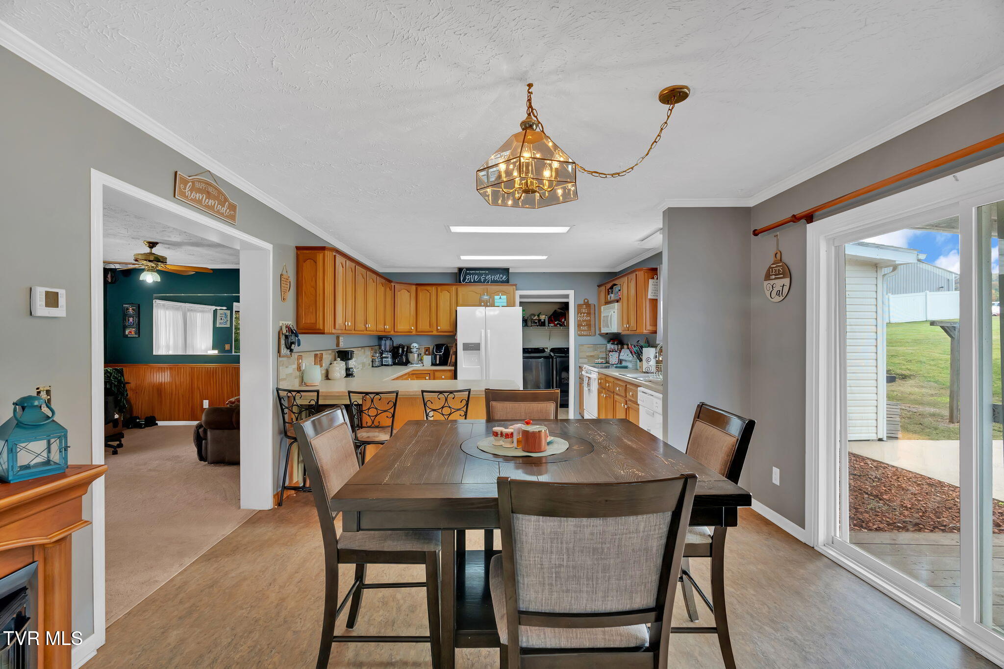 231 Pine Street Butler, TN 37640 - Photo 6 of 37 19-web-or-mls-DSC09348