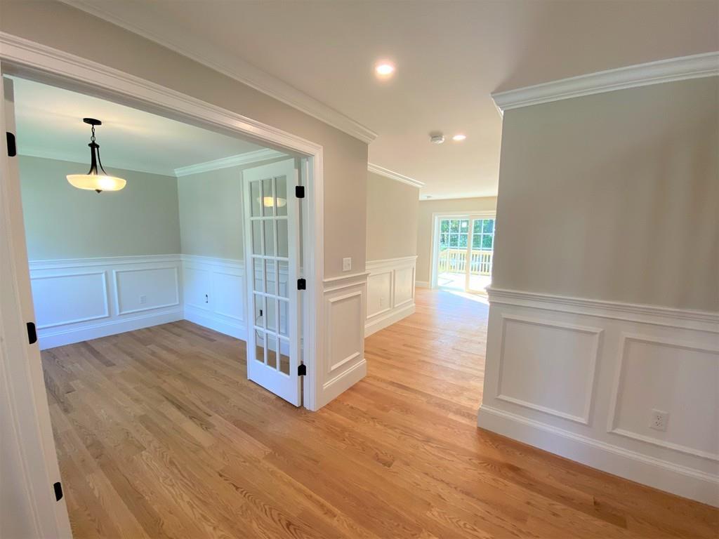 26 Torre Street Reading, MA 01867 - Photo 36 of 39 Gallery Image 36