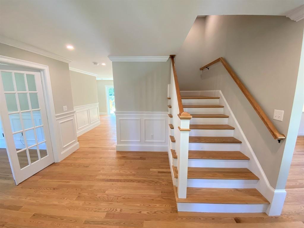 26 Torre Street Reading, MA 01867 - Photo 4 of 39 Gallery Image 4