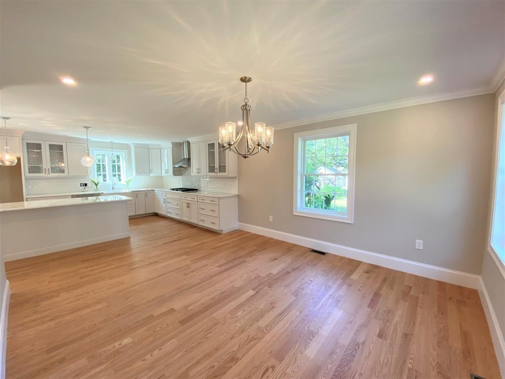 26 Torre Street Reading, MA 01867 - Photo 6 of 39 Gallery Image 6