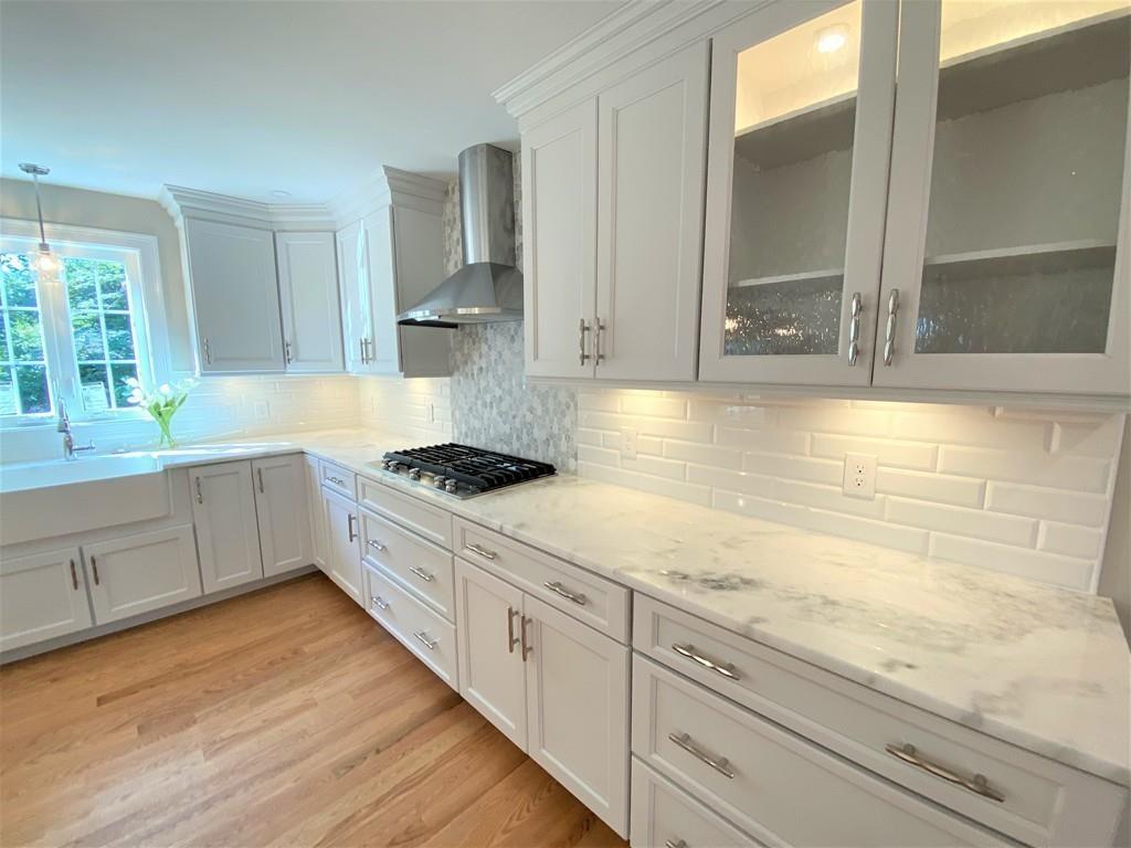 26 Torre Street Reading, MA 01867 - Photo 10 of 39 Gallery Image 10