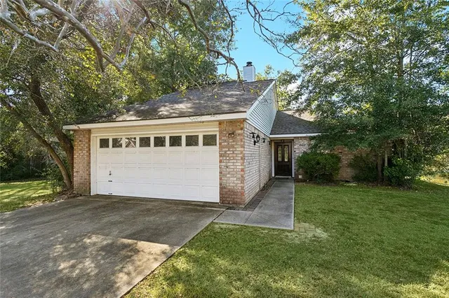 $2,000 | 24 Pin Oak Lane, Hammond, LA 70401