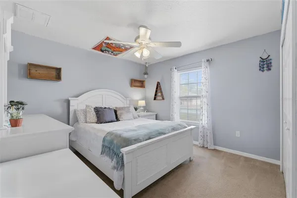 $325,000 | 10294 Dotted Wren Avenue, Weeki Wachee, FL 34613