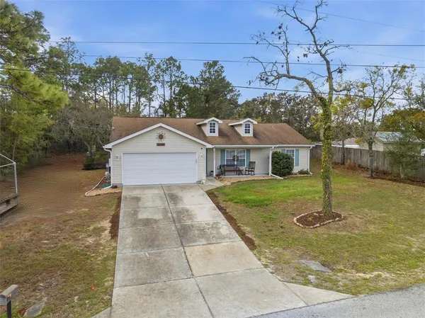 $325,000 | 10294 Dotted Wren Avenue, Weeki Wachee, FL 34613