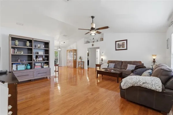 $325,000 | 10294 Dotted Wren Avenue, Weeki Wachee, FL 34613