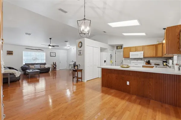 $325,000 | 10294 Dotted Wren Avenue, Weeki Wachee, FL 34613