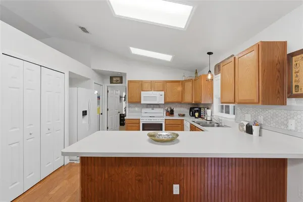 $325,000 | 10294 Dotted Wren Avenue, Weeki Wachee, FL 34613