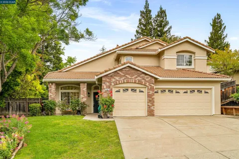 $2,185,000 | 636 Dunhill Drive, Danville, CA 94506