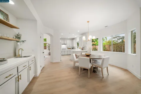 $2,185,000 | 636 Dunhill Drive, Danville, CA 94506