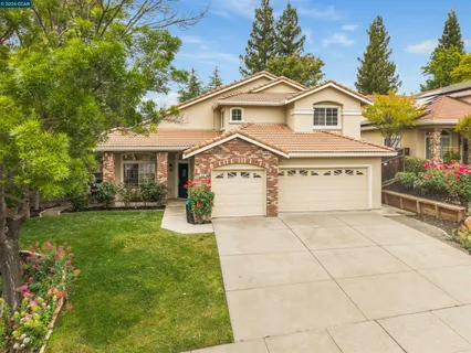 $2,185,000 | 636 Dunhill Drive, Danville, CA 94506