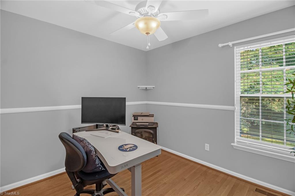 3269 Grubbs Road Walkertown, NC 27051 - Photo 23 of 30 Office