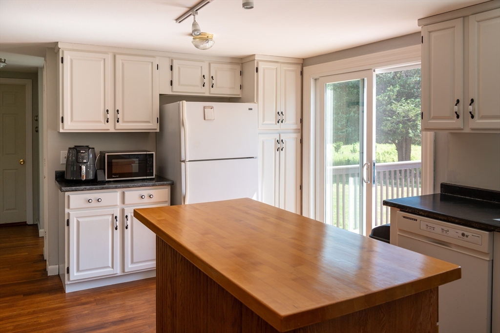 72 New Street Rehoboth, MA 02769 - Photo 8 of 42