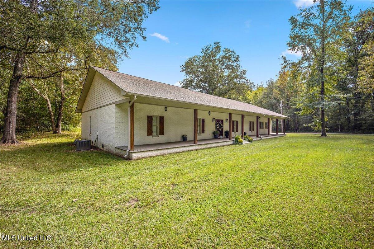 5332 Old Byram Road Byram, MS 39272 - Photo 3 of 64 02-3HTP8822
