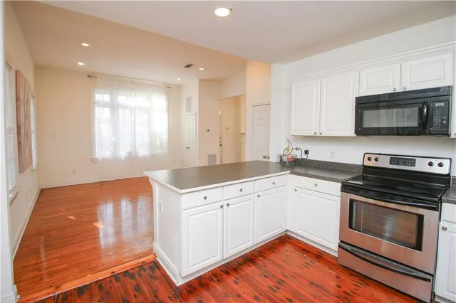 $2,100 | 607 Filmore Avenue, New Orleans, LA 70124