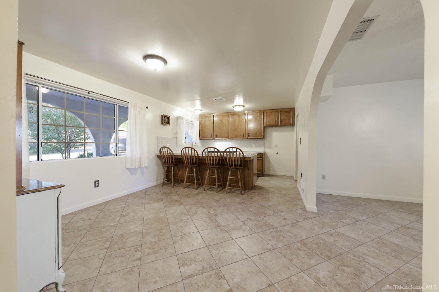 20748 Old Town Road Tehachapi, CA 93561 - Photo 12 of 30 Gallery Image 12