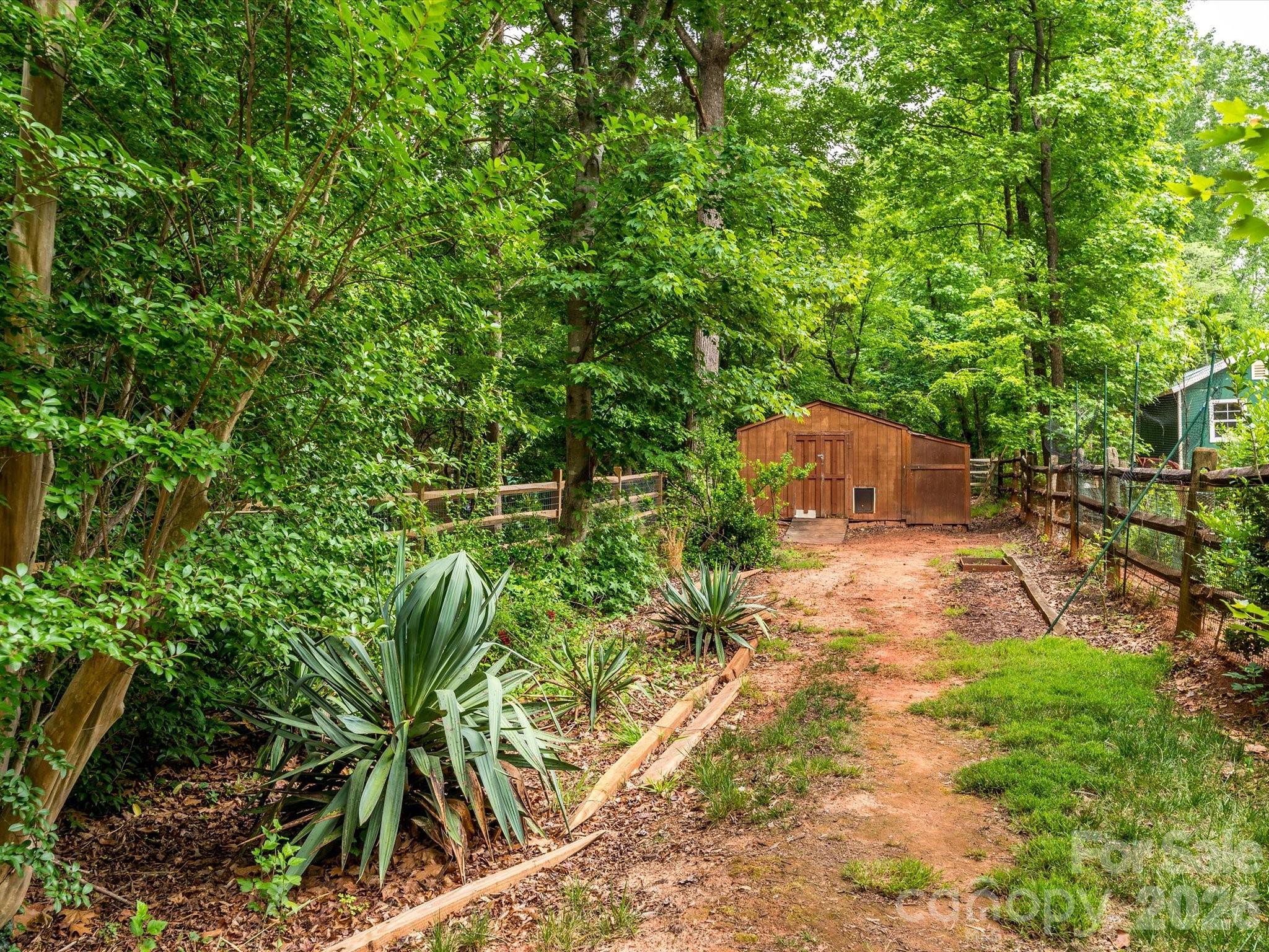 9607 Riddick Place Matthews, NC 28105 - Photo 37 of 39