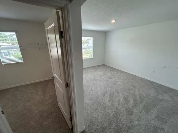 $2,700 | 1140 Hour Glass Road, Lakeland, FL 33801