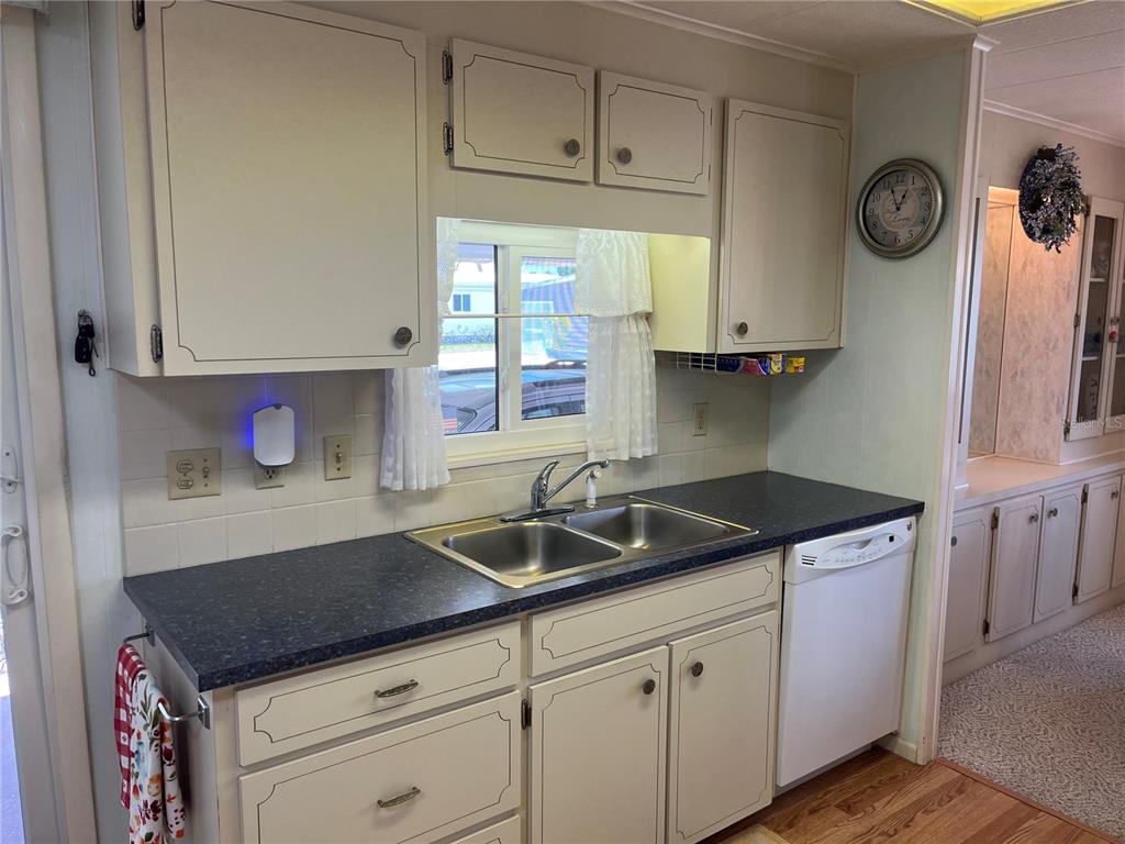 785 Cervina Drive North Venice, FL 34285 - Photo 19 of 39