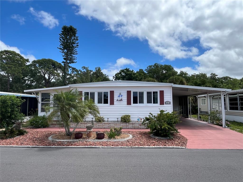 785 Cervina Drive North Venice, FL 34285 - Photo 2 of 39