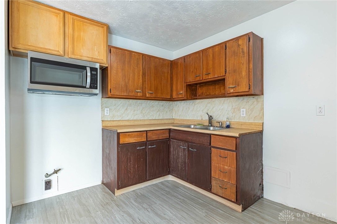 941 Lee Road Troy, OH 45373 - Photo 7 of 20 Gallery Image 7