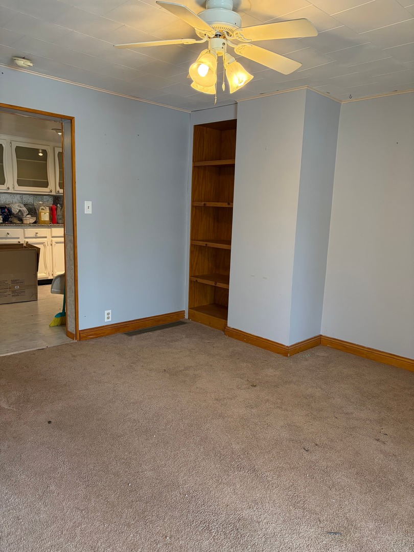 905 East North Street Pontiac, IL 61764 - Photo 2 of 12