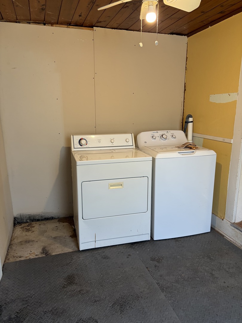905 East North Street Pontiac, IL 61764 - Photo 4 of 12