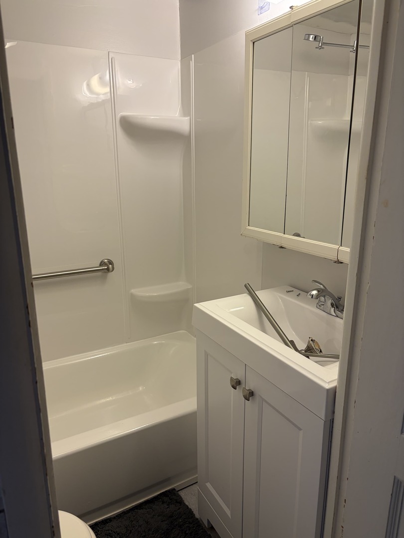 905 East North Street Pontiac, IL 61764 - Photo 5 of 12