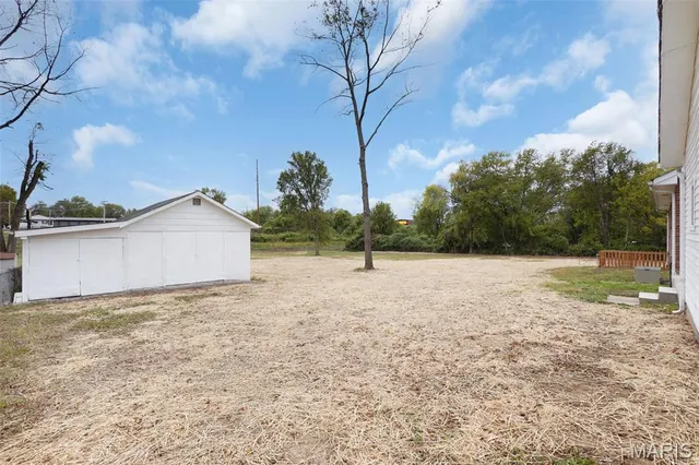 $360,000 | 316 Harding Avenue, Maryland Heights, MO 63043