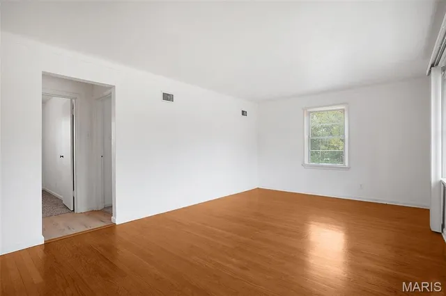 $360,000 | 316 Harding Avenue, Maryland Heights, MO 63043