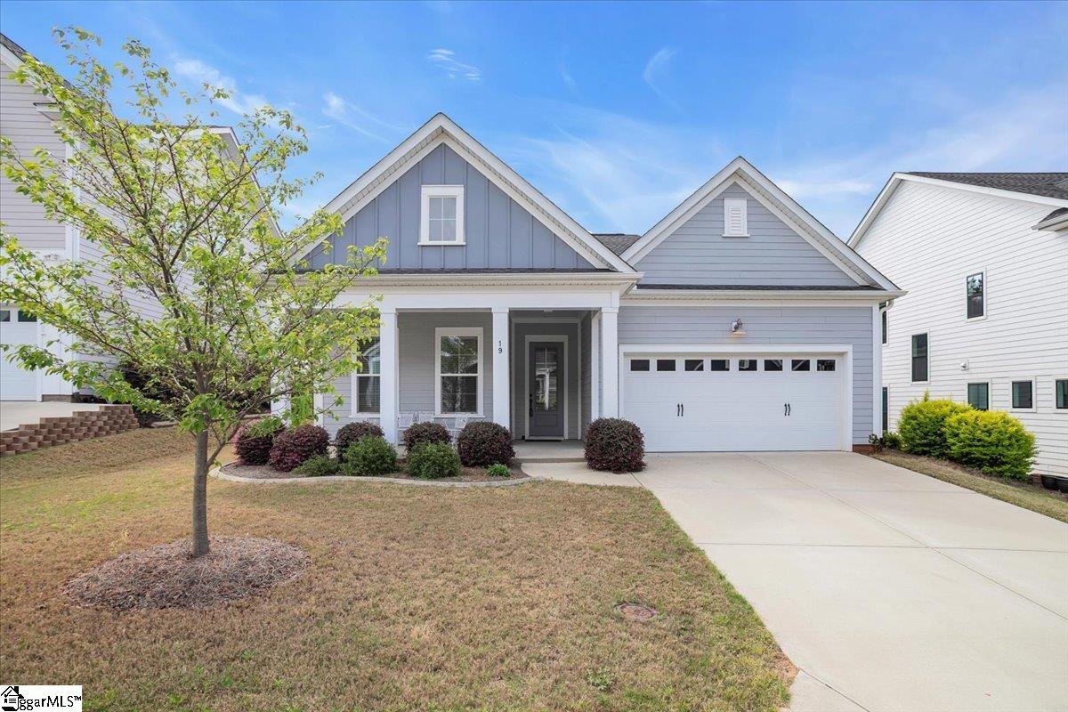19 Moray Place Simpsonville, SC 29681 - Photo 3 of 43