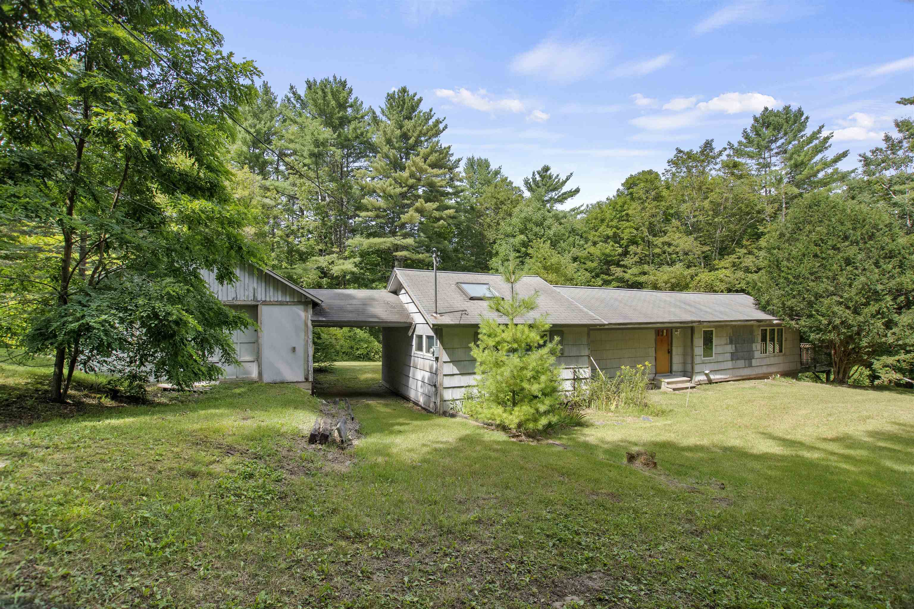 1729 Old West Road Arlington, VT 05250 - Photo 1 of 40 Gallery Image 1