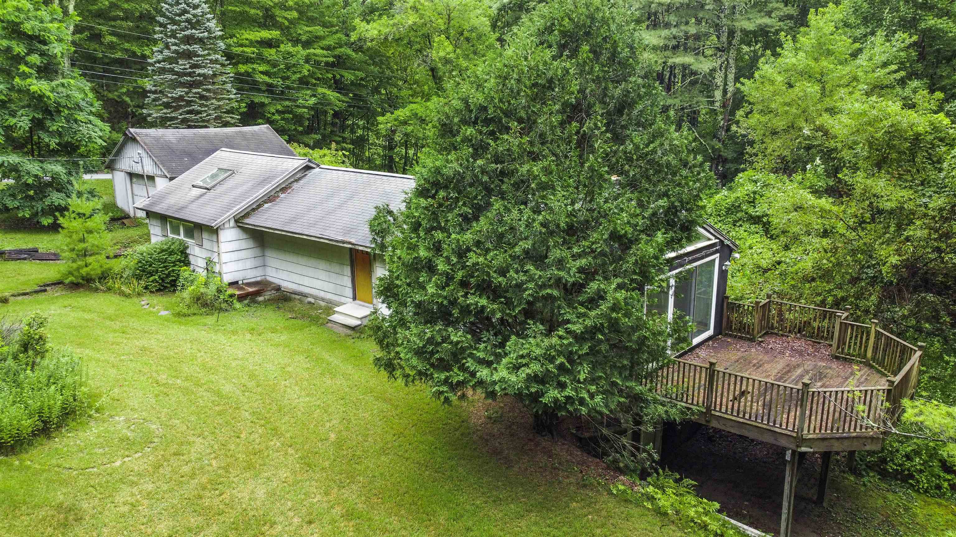 1729 Old West Road Arlington, VT 05250 - Photo 3 of 40 Gallery Image 3