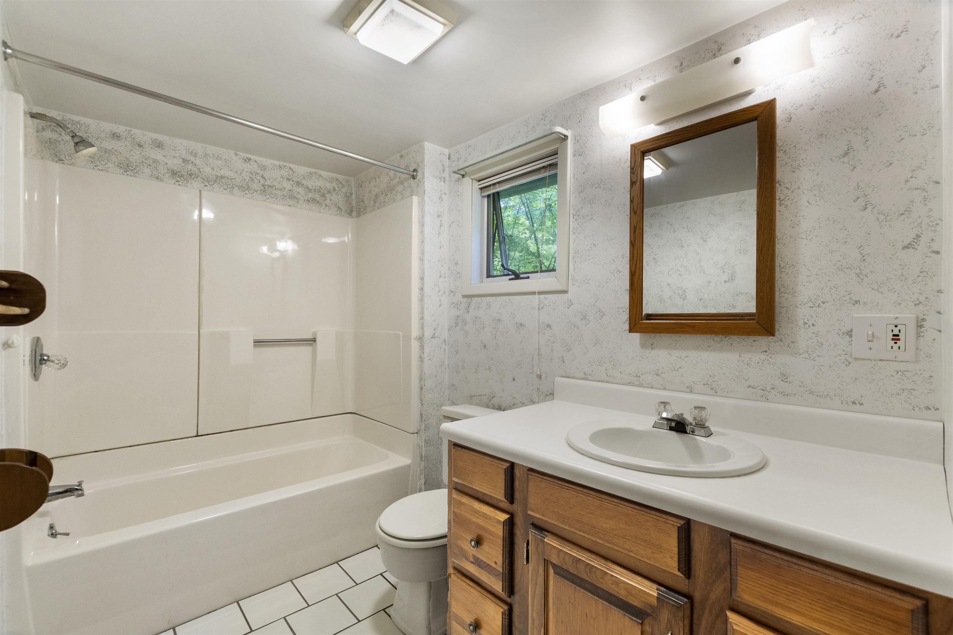 1729 Old West Road Arlington, VT 05250 - Photo 23 of 40 Gallery Image 23