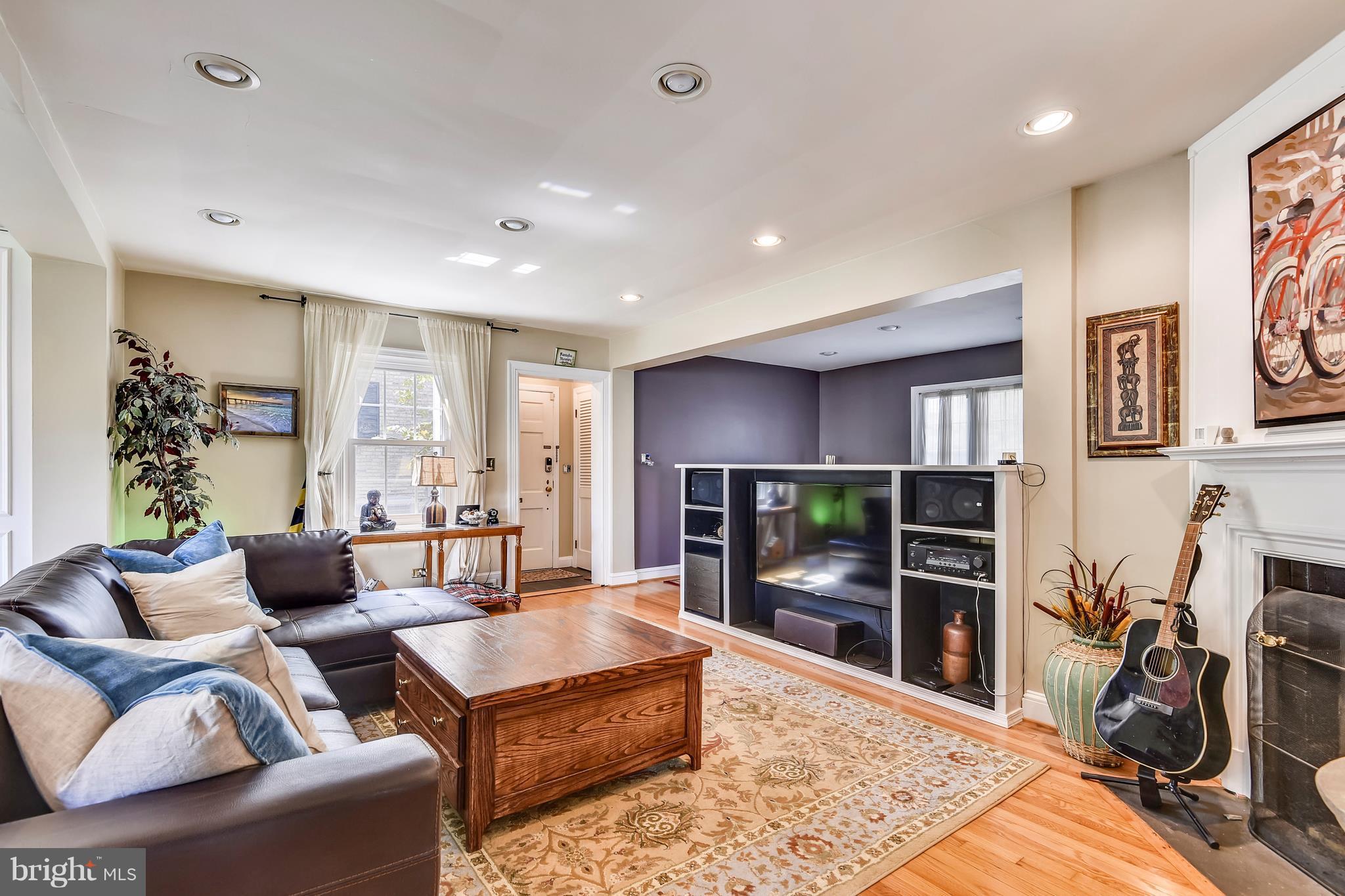 305 Weatherbee Road Baltimore, MD 21286 - Photo 5 of 20 Living Room