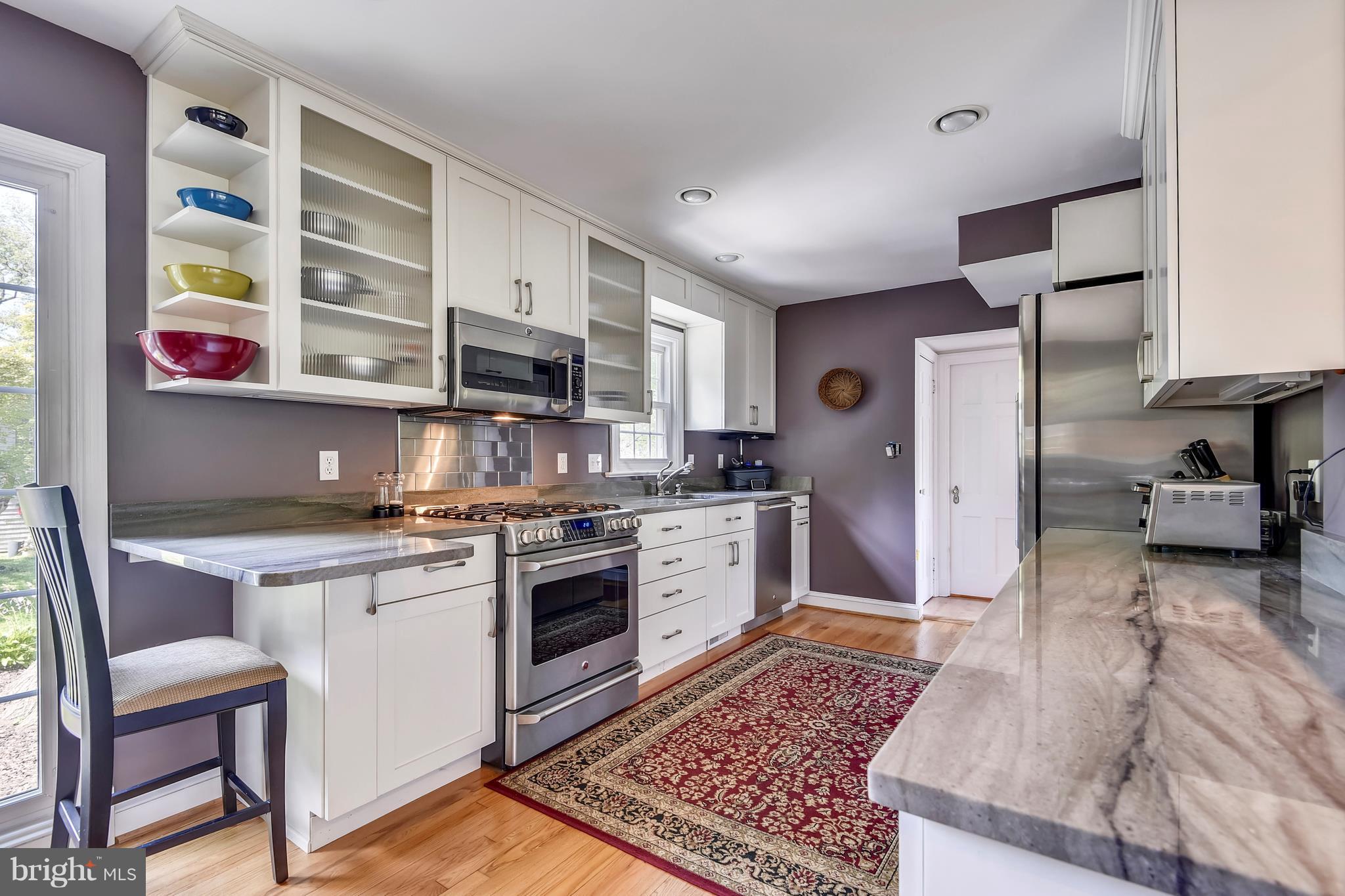 305 Weatherbee Road Baltimore, MD 21286 - Photo 8 of 20 Kitchen