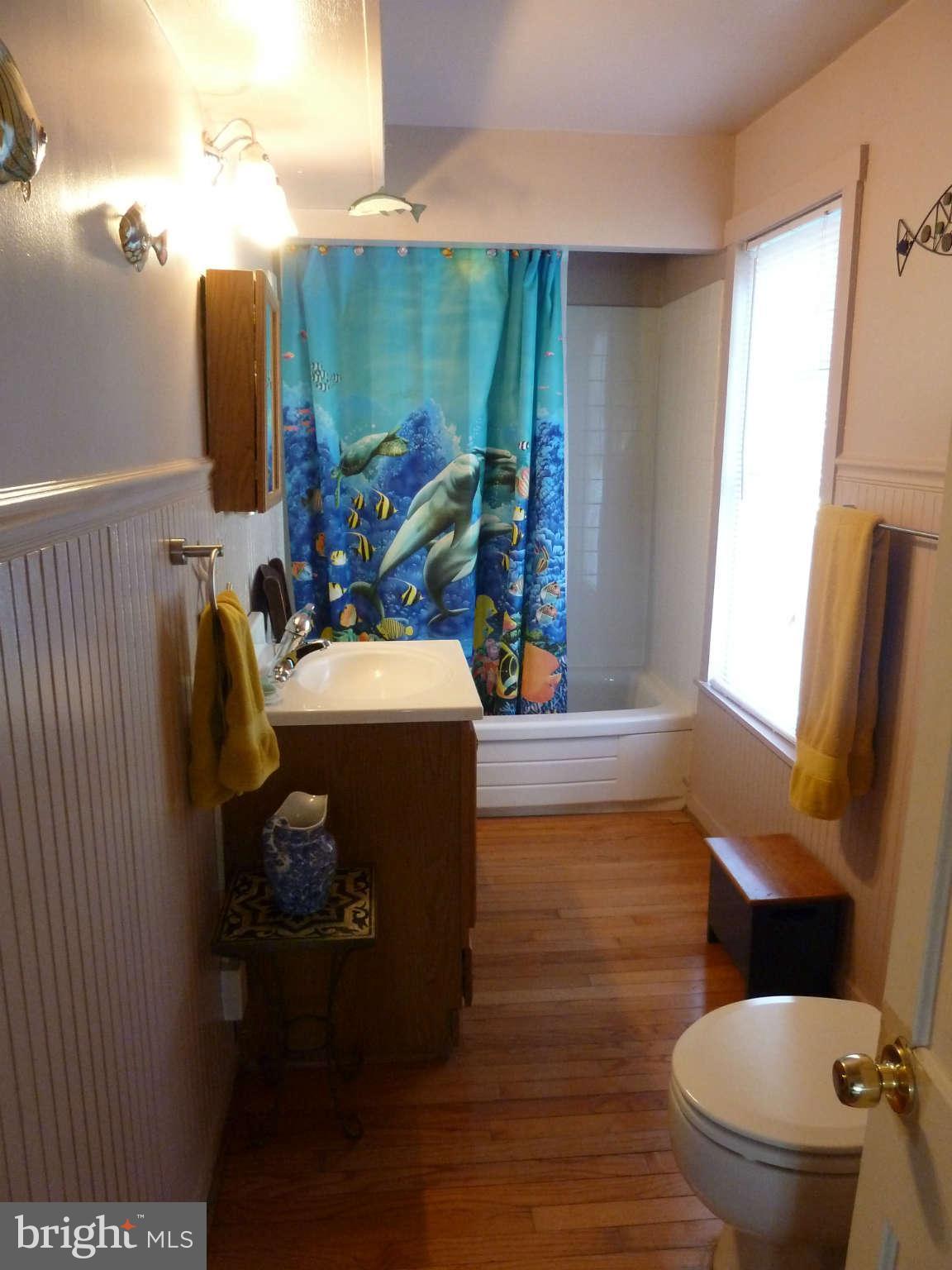 10917 Ashton Road Clear Spring, MD 21722 - Photo 14 of 23 Main Level Bath